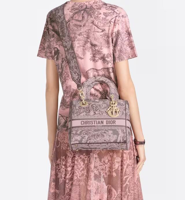 《上品なピンクカラーが素敵》Dior LadyD-Liteミディアムバッグ